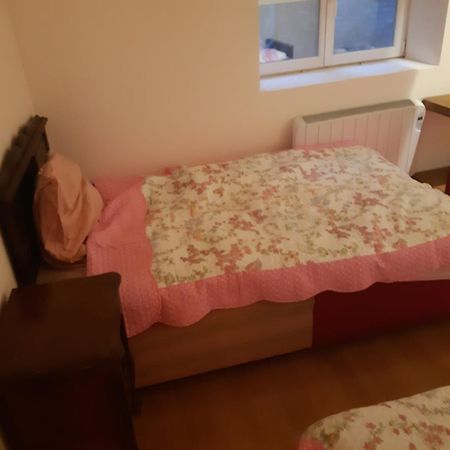 Chic Et Relax Familial Ξενοδοχείο Montmarault Εξωτερικό φωτογραφία